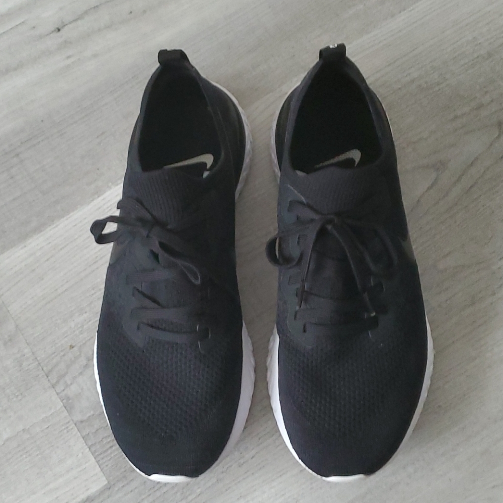Nike Epic React Flyknit 2, Men's sz. 10.5